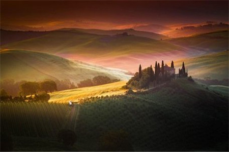 醫(yī)學(xué)類考生請(qǐng)注意！報(bào)考云南成人高考有哪些特殊條件？